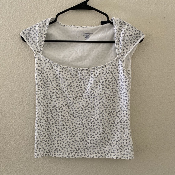 Brandy Melville Ella floral top - Picture 4 of 4